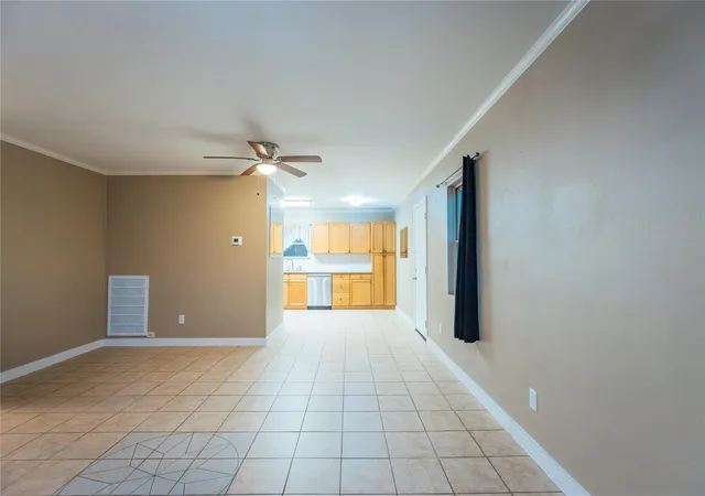 Photo 4 of Sale Pending at 5617 Schutz St, Houston, TX 77032 | MLS# 14669121 | Listing updated on 2026-09-06