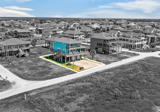 4th image of 1335 Emerald Dr, Port Bolivar, TX 77650 | MLS# 30197658