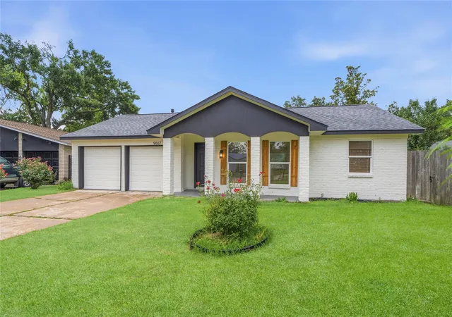 2nd image of 9607 Kemp Forest Dr, Houston, TX 77080 | MLS# 37148710