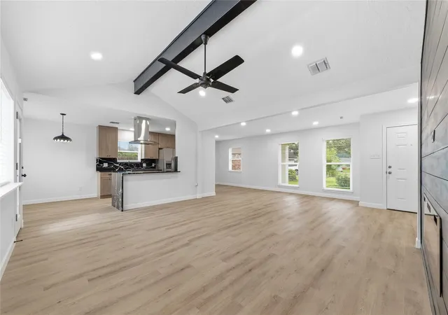 5th image of 9607 Kemp Forest Dr, Houston, TX 77080 | MLS# 37148710