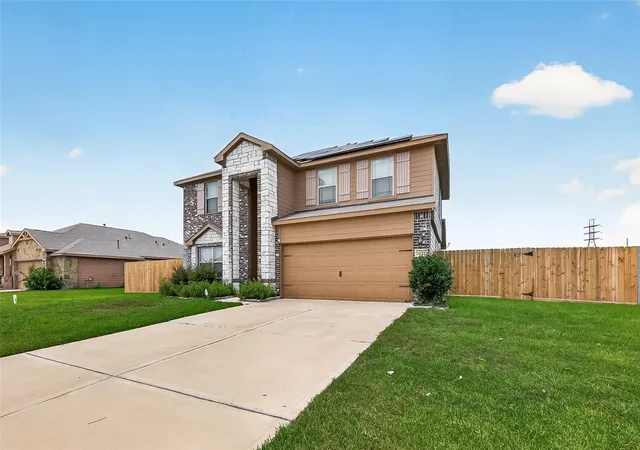 Photo 3 of Sale Pending at 1127 Brahma Cir, East Bernard, TX 77435 | MLS# 46140596 | Listing updated on 2026-09-06