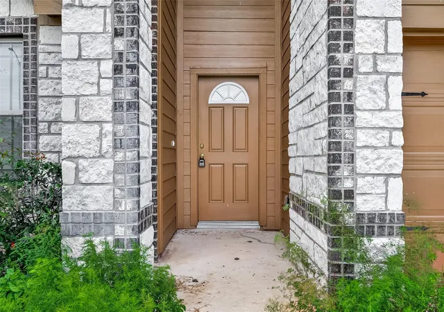 Photo 4 of Sale Pending at 1127 Brahma Cir, East Bernard, TX 77435 | MLS# 46140596 | Listing updated on 2026-09-06