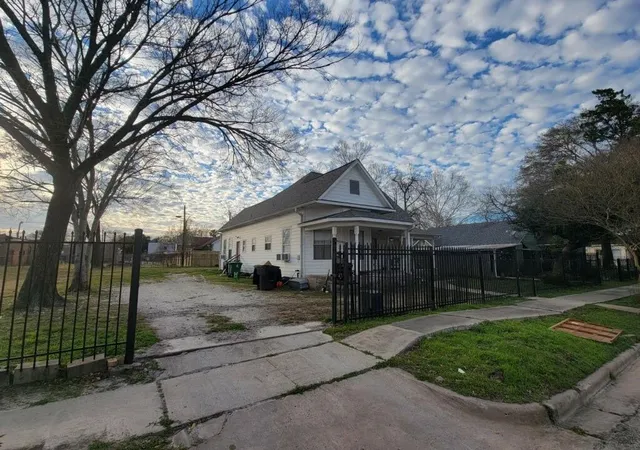 5th image of 1905 Chapman St, Houston, TX 77009 | MLS# 2962356