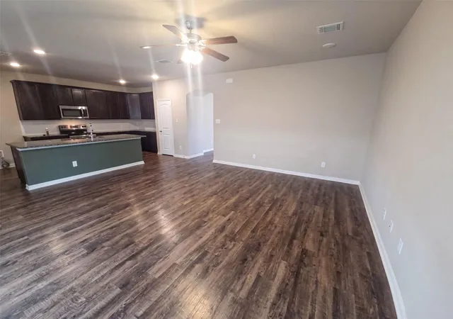 Photo 3 of Single family home for sale at 3001 Gilchrist Dr, Waco, TX 76655 | MLS# 19332138 | Listing updated on 2026-09-17