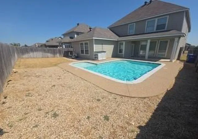 Photo 4 of Single family home for sale at 3001 Gilchrist Dr, Waco, TX 76655 | MLS# 19332138 | Listing updated on 2026-09-17