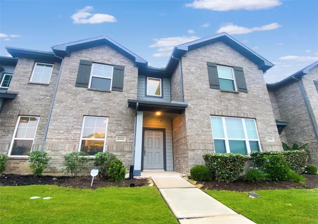 3rd image of 11922 Amber Oak Wy, Tomball, TX 77375 | MLS# 60912707