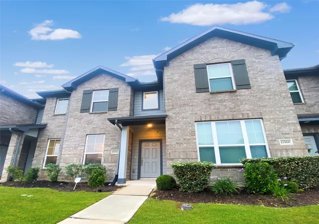 4th image of 11922 Amber Oak Wy, Tomball, TX 77375 | MLS# 60912707