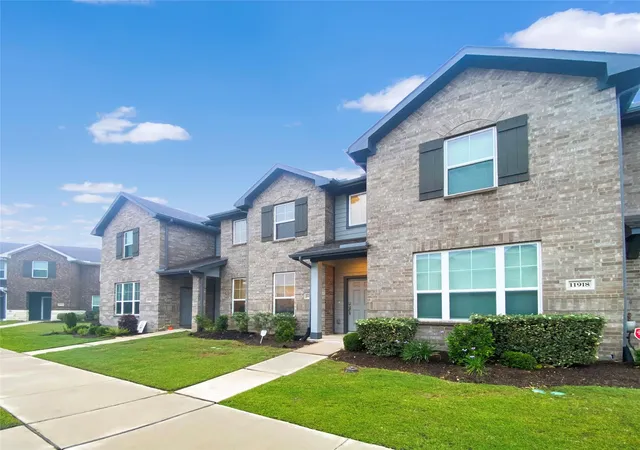 5th image of 11922 Amber Oak Wy, Tomball, TX 77375 | MLS# 60912707