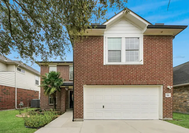 Homes for sale in Houston, TX | 1910 Fallow Ln, Houston, TX 77049 | MLS# 34998228