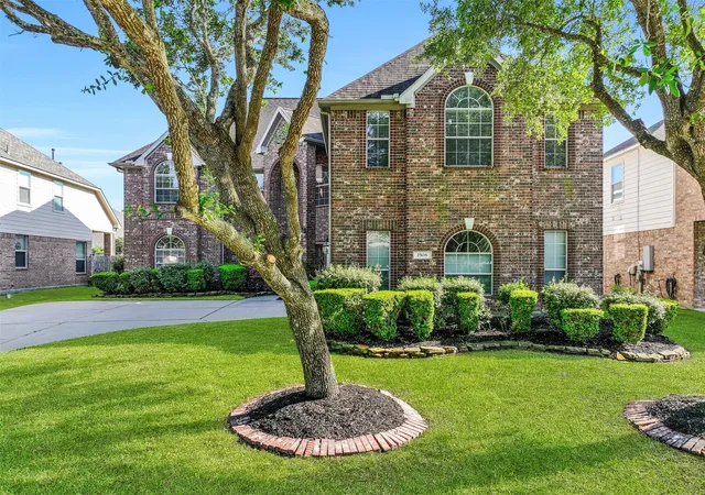 1st image of 2508 Rockygate Ln, Friendswood, TX 77546 | MLS# 38989243