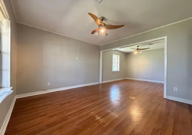 3rd image of 432 Young St, Livingston, TX 77351 | MLS# 39710288