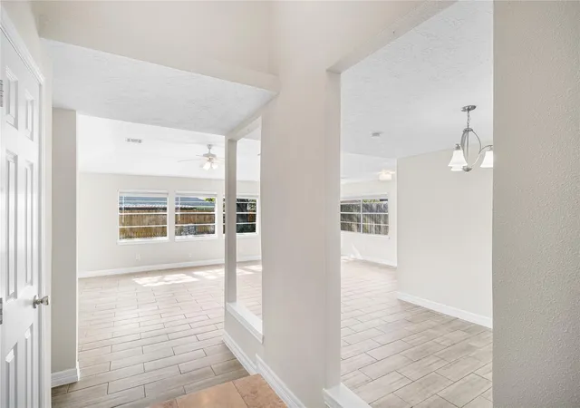 27th image of 327 Windward Dr, League City, TX 77573 | MLS# 57599167