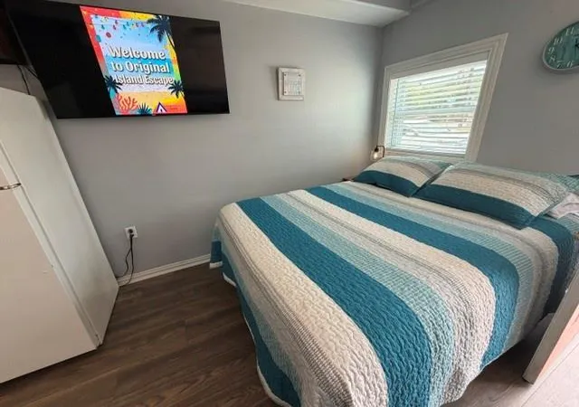 Photo 3 of Multi family home for sale at 2328 Avenue P 1/2, Galveston, TX 77550 | MLS# 53649829 | Listing updated on 2026-09-15