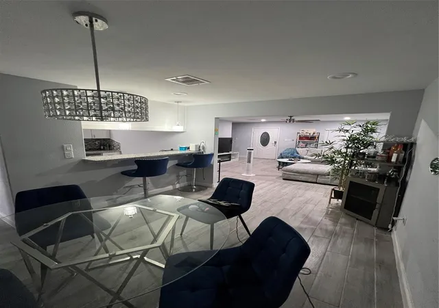 2nd image of 6501 Osprey Dr, Houston, TX 77048