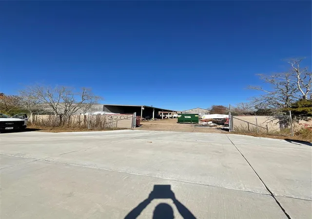 Photo 4 of Land for sale at 3201 Texas Ave, La Marque, TX 77568 | MLS# 86110797 | Listing updated on 2026-08-06