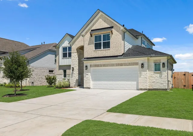 Photo 2 of Sale Pending at 4611 Whisperwood Dr, Rosenberg, TX 77471 | MLS# 89123309 | Listing updated on 2026-09-24
