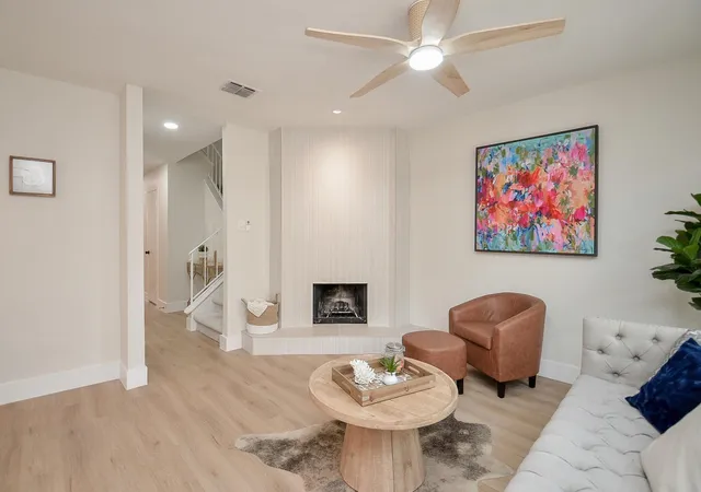 Townhouse for sale at 14311 Misty Meadow Ln, Houston, TX 77079 | MLS# 69069355