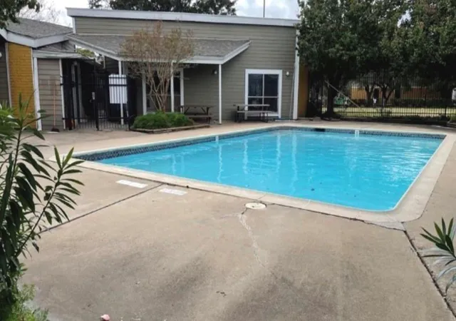 2nd image of 12502 Ashford Mdw Dr, Houston, TX 77082