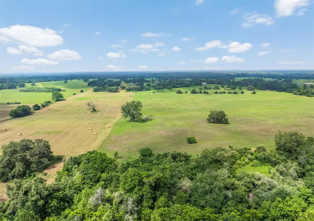 3rd image of 360 Johnson Rd, La Grange, TX 78945 | MLS# 64507236