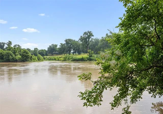 4th image of 360 Johnson Rd, La Grange, TX 78945 | MLS# 64507236
