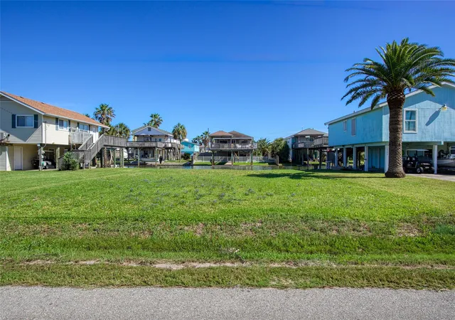 Homes for sale in Galveston, TX | 16523 Bahama Wy, Galveston, TX 77554 | MLS# 74187530