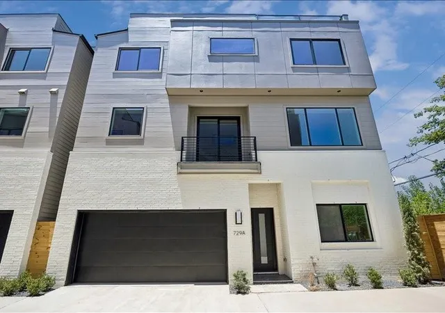 2nd image of 729 W 21st St #A, Houston, TX 77008 | MLS# 31414914