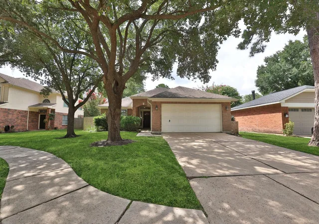 Photo 2 of Sale Pending at 9109 Benwick Dr, Spring, TX 77379 | MLS# 81077986 | Listing updated on 2026-09-03