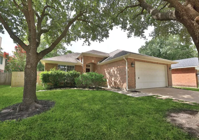 Photo 3 of Sale Pending at 9109 Benwick Dr, Spring, TX 77379 | MLS# 81077986 | Listing updated on 2026-09-03