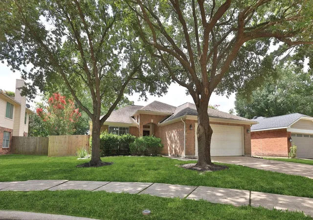 Photo 4 of Sale Pending at 9109 Benwick Dr, Spring, TX 77379 | MLS# 81077986 | Listing updated on 2026-09-03