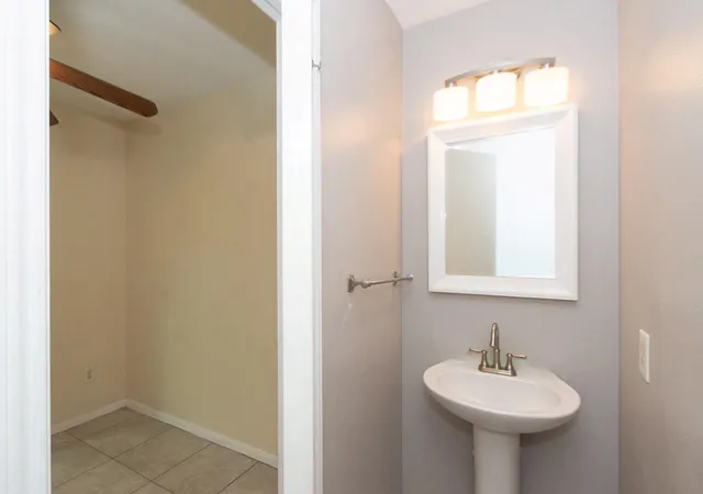 15th image of 1710 Oak Valley Dr, Kemah, TX 77565 | MLS# 62172860