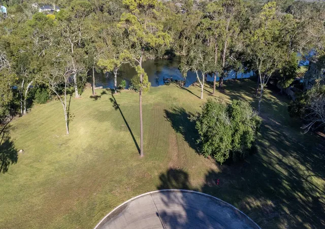 23rd image of 30 Ellis Rd, League City, TX 77573 | MLS# 23179161