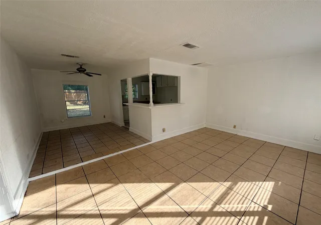 2nd image of 7318 Forrestal St, Houston, TX 77033 | MLS# 27616501