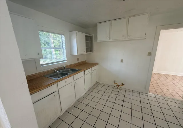 4th image of 7318 Forrestal St, Houston, TX 77033 | MLS# 27616501