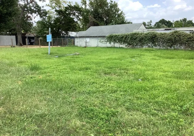 Photo 2 of Land for sale at 3625 Lockwood Dr, Houston, TX 77026 | MLS# 78608327 | Listing updated on 2025-12-07