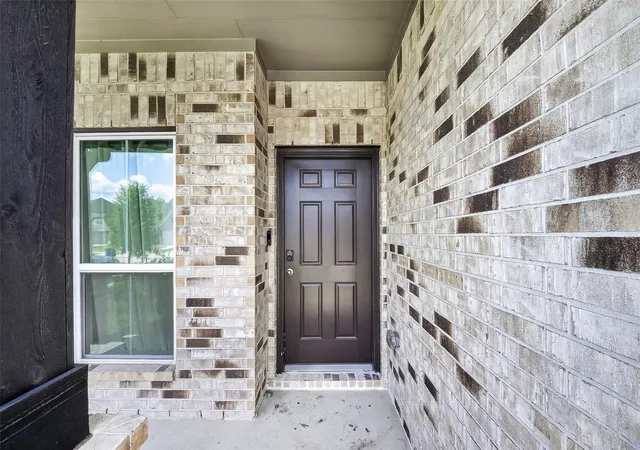 Photo 4 of Single family home for sale at 15506 S Fall Fern Cir, Houston, TX 77044 | MLS# 55624577 | Listing updated on 2026-07-04