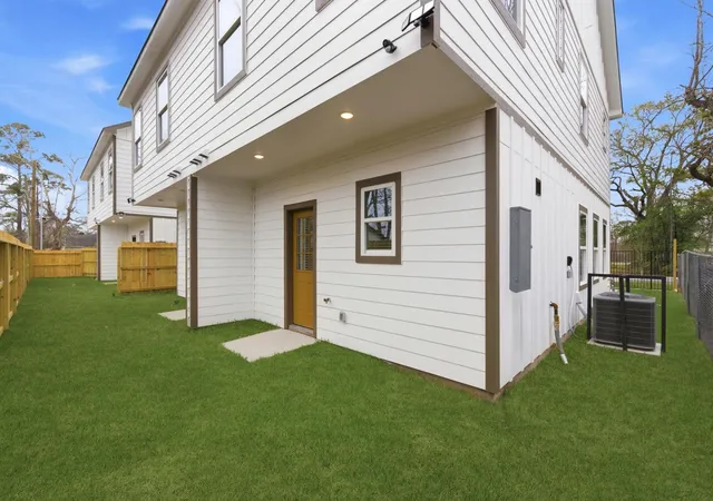 34th image of 8408 Darien St #A/B, Houston, TX 77028 | MLS# 19917876