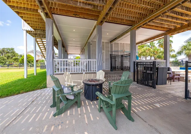 Photo 3 of Single family home for sale at 1331 Coral Wy, Tiki Island, TX 77554 | MLS# 91981345 | Listing updated on 2026-09-12