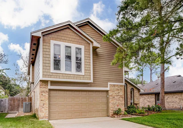 2nd image of 15811 Spring Forest Dr, Houston, TX 77059 | MLS# 64105163