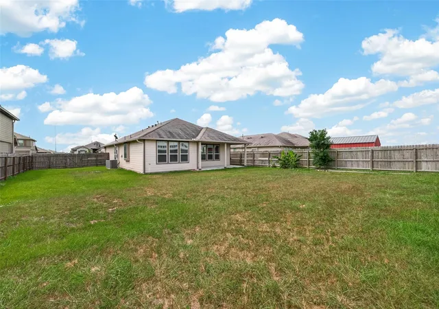 Homes for sale in Sealy, TX | 207 White Wing Ln, Sealy, TX 77474 | MLS# 31418278