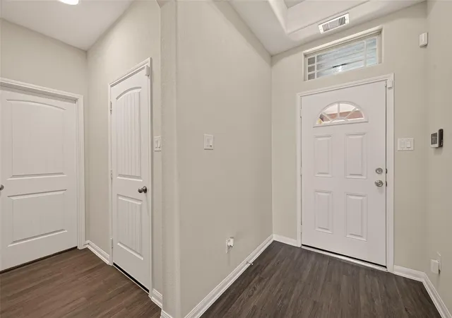 Photo 3 of Single family home for sale at 207 White Wing Ln, Sealy, TX 77474 | MLS# 31418278 | Listing updated on 2026-08-26