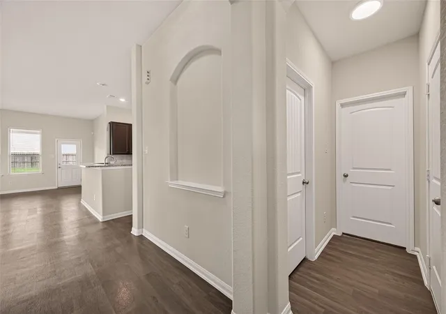 Photo 3 of Single family home for sale at 207 White Wing Ln, Sealy, TX 77474 | MLS# 31418278 | Listing updated on 2026-08-26