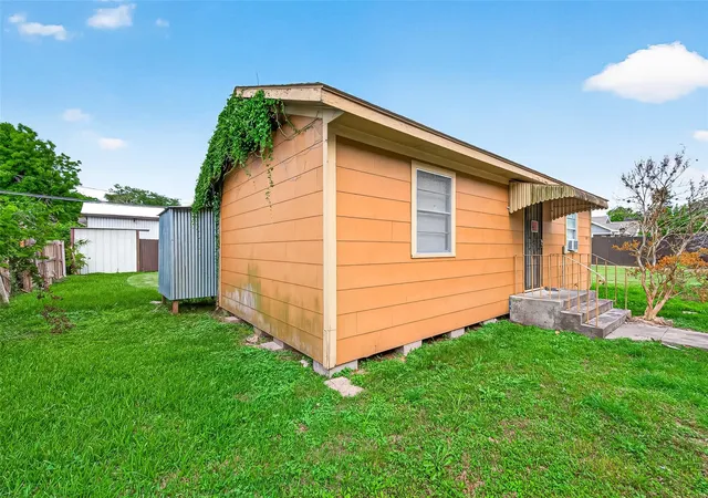 14th image of 1113 4th St, Rosenberg, TX 77471 | MLS# 11486286