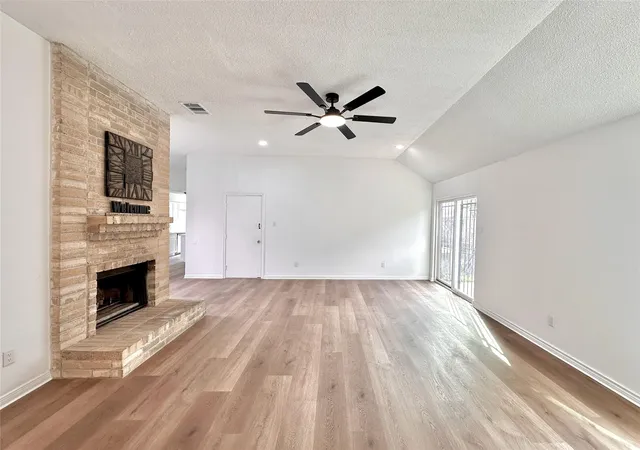 Photo 3 of Single family home for sale at 16411 Gold Ridge Ln, Houston, TX 77053 | MLS# 75518605 | Listing updated on 2026-09-05