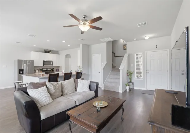 Photo 3 of Single family home for sale at 17622 Holroyd Rd, Humble, TX 77346 | MLS# 20478757 | Listing updated on 2026-08-29