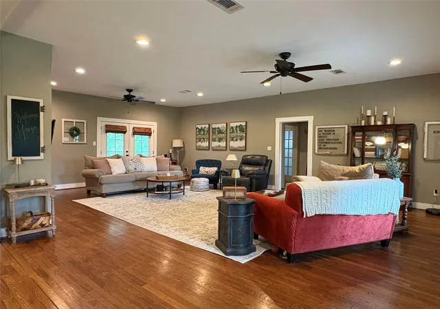 2nd image of 1699 Old Woodville Rd, Livingston, TX 77351 | MLS# 77973494