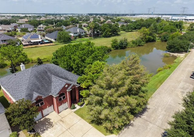 Photo 1 of Single family home for sale at 7819 Heron Lakes Dr, Houston, TX 77064 | MLS# 63577953 | Listing updated on 2026-08-19
