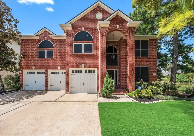 Photo 3 of Single family home for sale at 7819 Heron Lakes Dr, Houston, TX 77064 | MLS# 63577953 | Listing updated on 2026-08-19