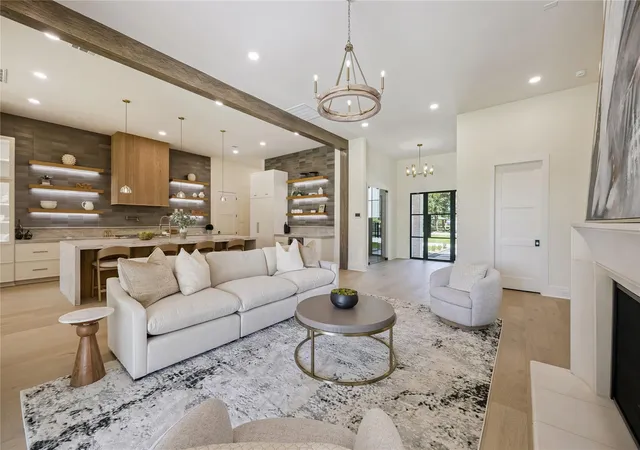4th image of 539 W 34Th St, Houston, TX 77018 | MLS# 22031090