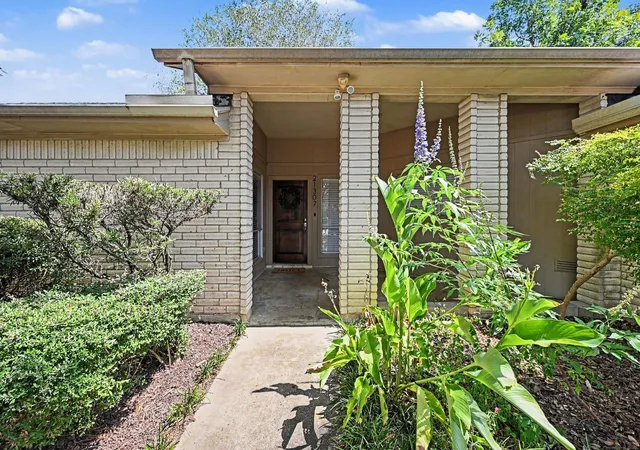 Photo 3 of Single family home for sale at 21307 Park Tree Ln, Katy, TX 77450 | MLS# 46743790 | Listing updated on 2026-09-13
