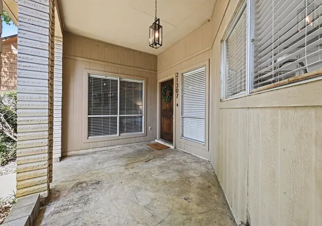 Photo 4 of Single family home for sale at 21307 Park Tree Ln, Katy, TX 77450 | MLS# 46743790 | Listing updated on 2026-09-13